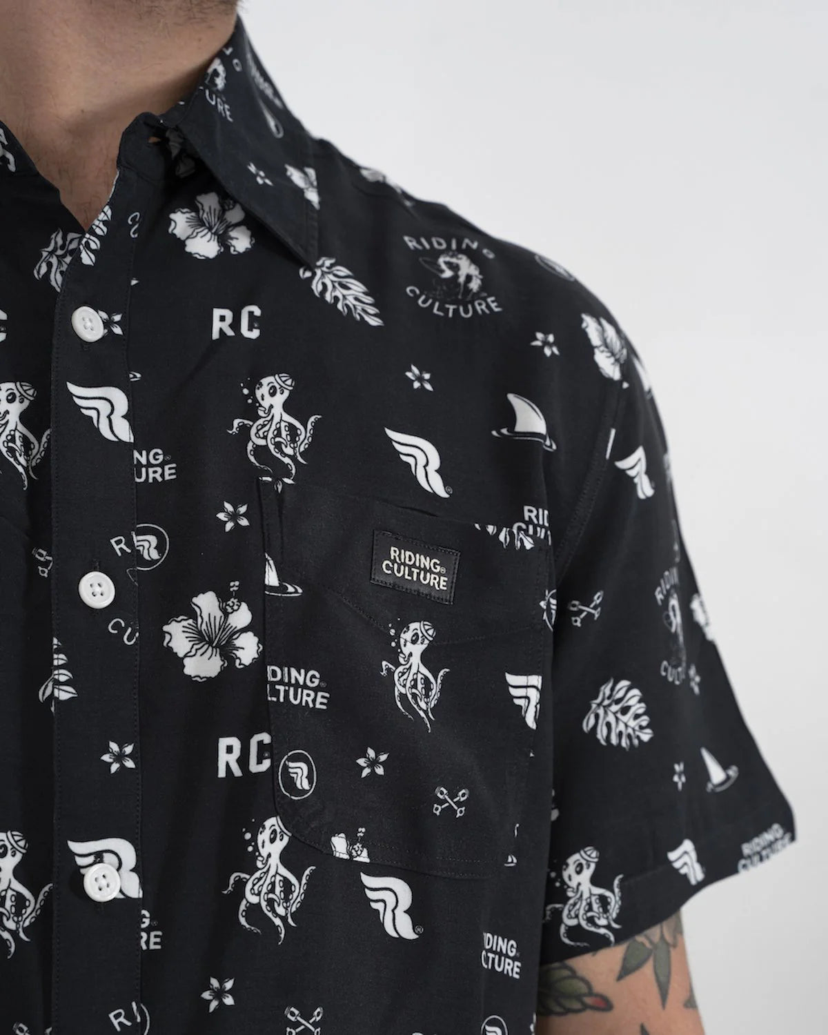 Riding Culture Ocean Hawaiian Shirt - Black