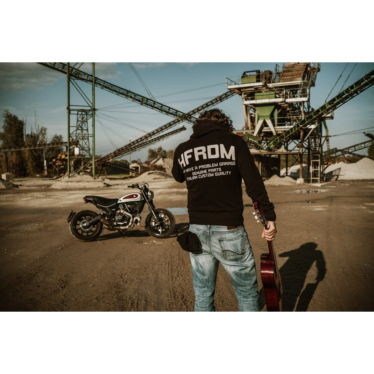 Holyfreedom Hoodie - Black