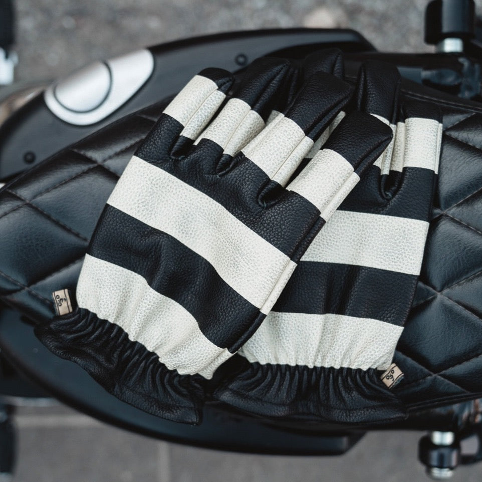 Holyfreedom Pitt Gloves - Black/White