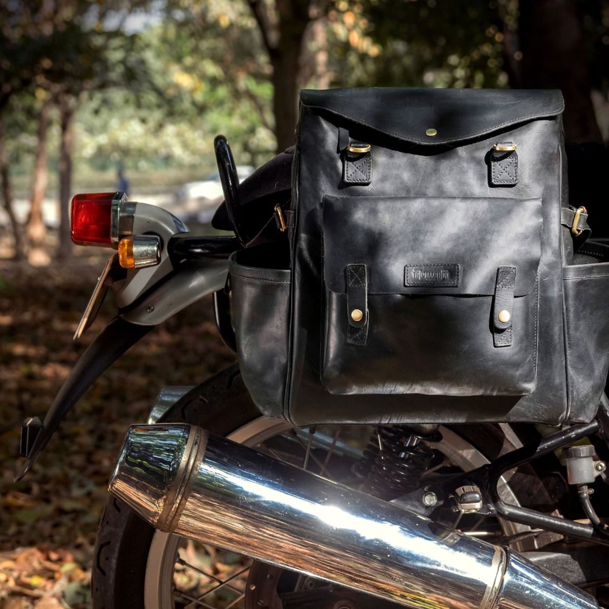 Trip Machine Outlander Saddlebag - Black