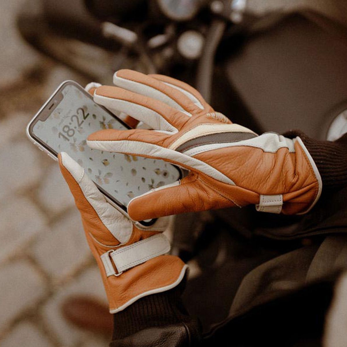 Wildust Sisters 70s Gloves - Camel