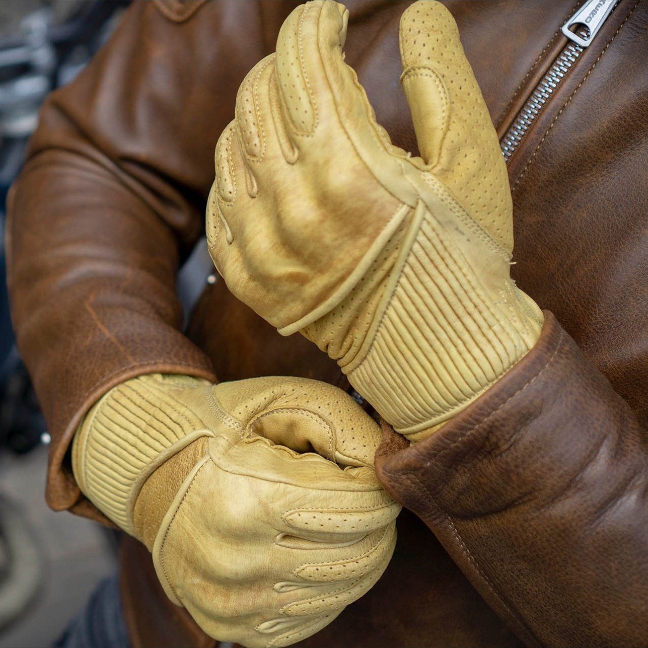 Goldtop Viceroy Gloves - Waxed Tan
