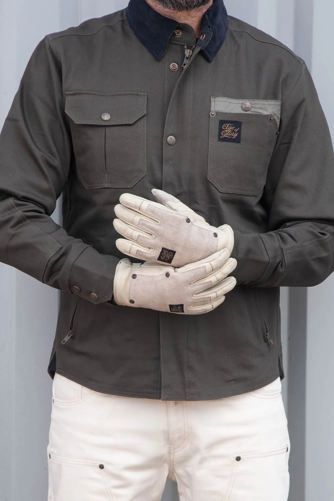 Age of Glory Crafter Leather Gloves - Aged White
