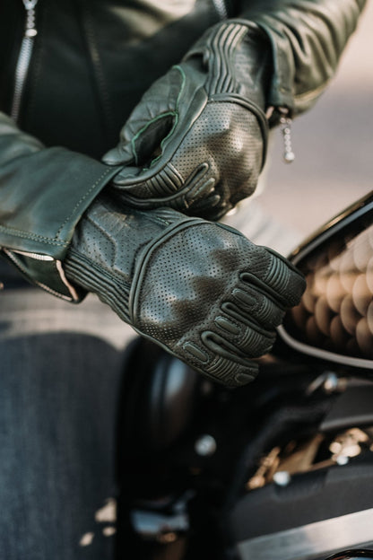 Goldtop Predator Women's Gloves - Racing Green