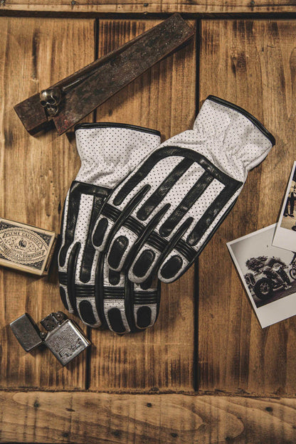 Age of Glory Victory Leather CE Gloves - Black/White